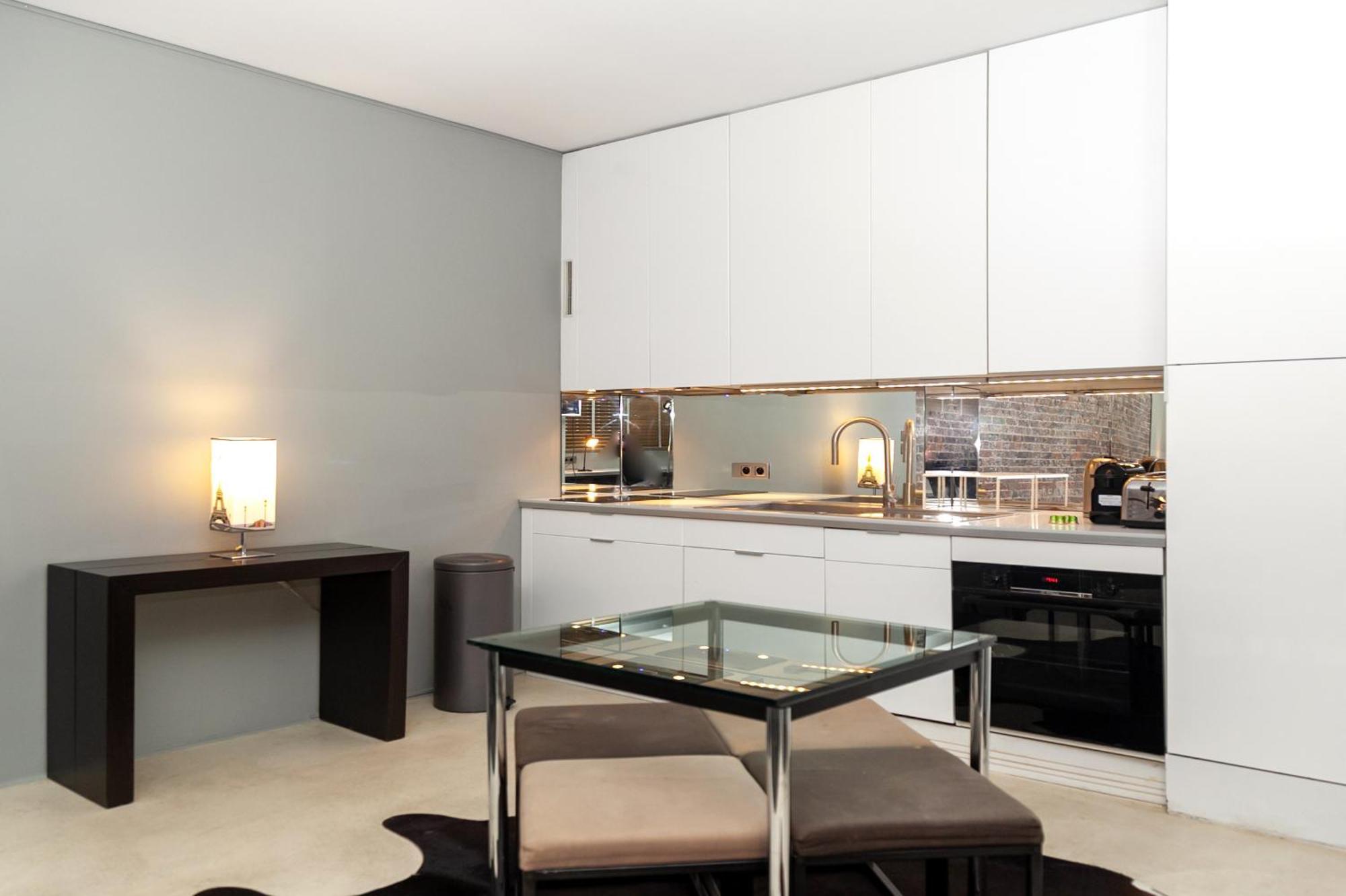 Appartamento Loft Atypique Avec Terrasse, Calme Et Cosy *